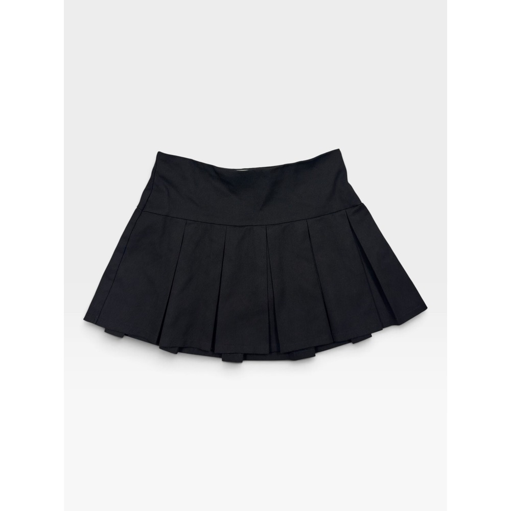 Garage Pleated Mini Skort | Size XS | Black | Dark Academia
